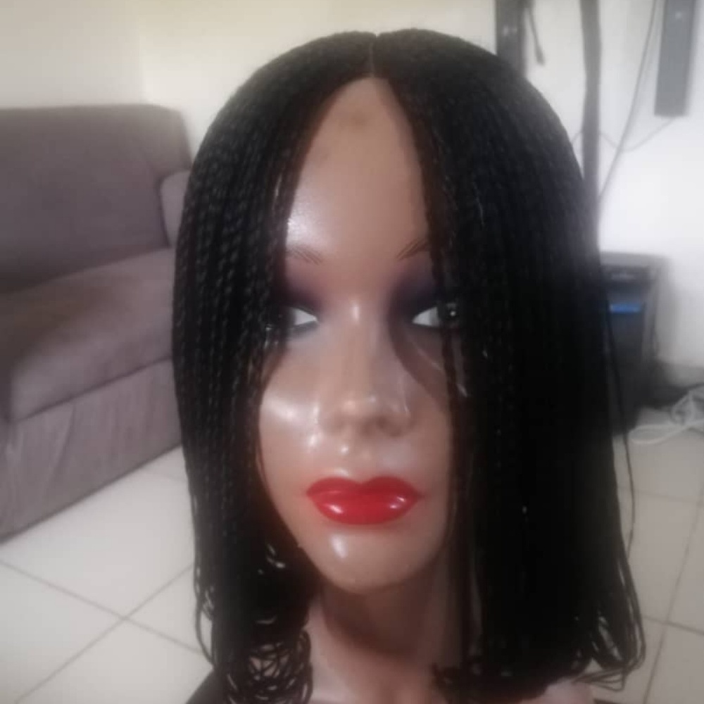 Braided wig - Picture 2 of 3